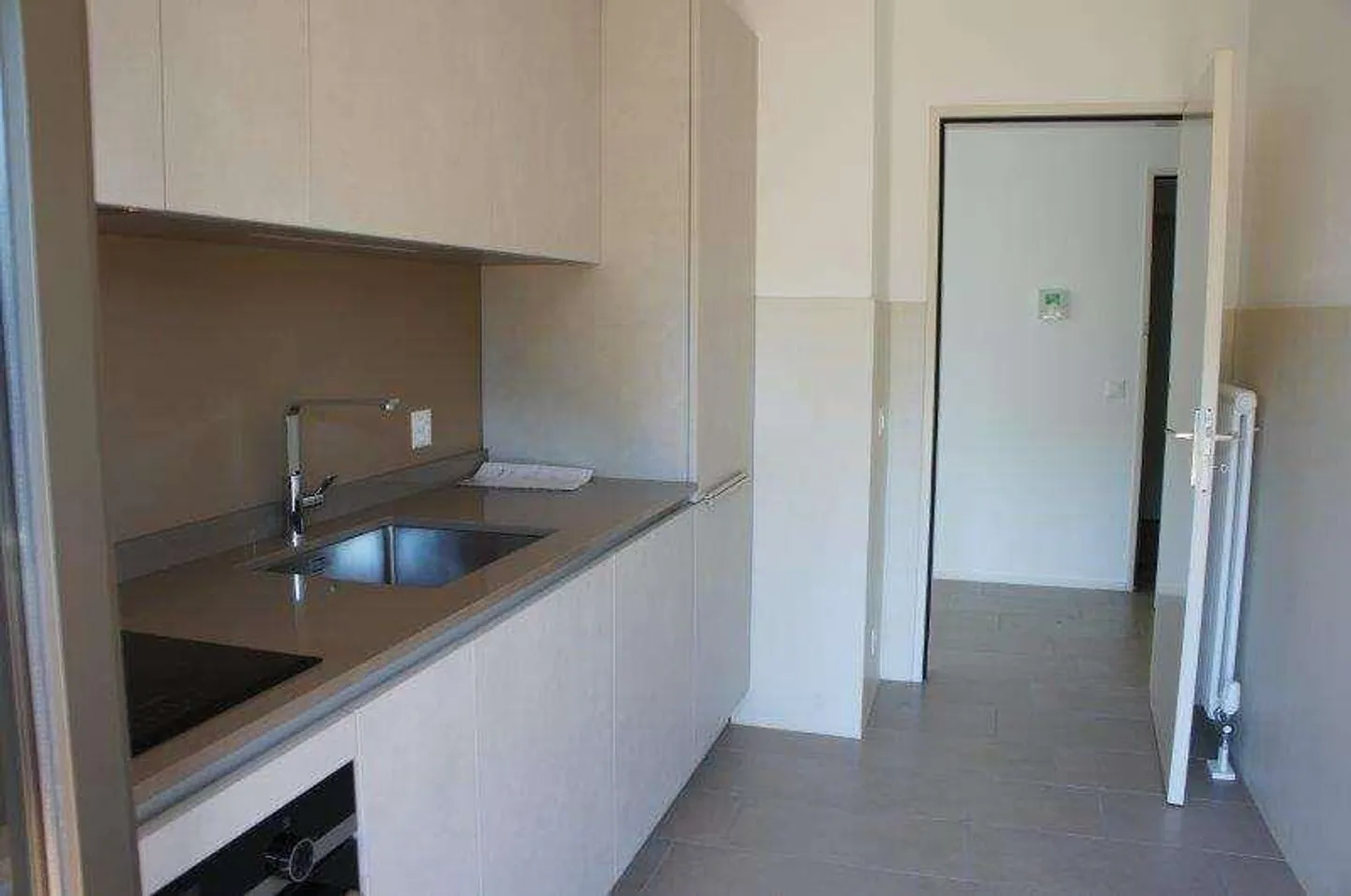 APPARTAMENTI 3,5 LOCALI RISTRUTTURATI - Foto 2 di 6