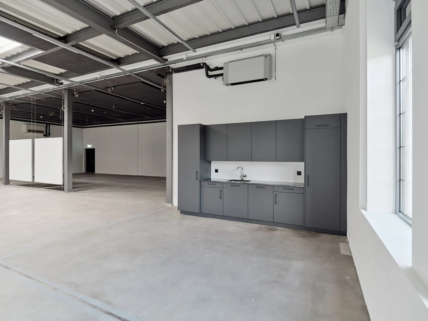 Reppisch Hallen - Ihr Raum für moderne Arbeitswelten - Foto 9 von 11