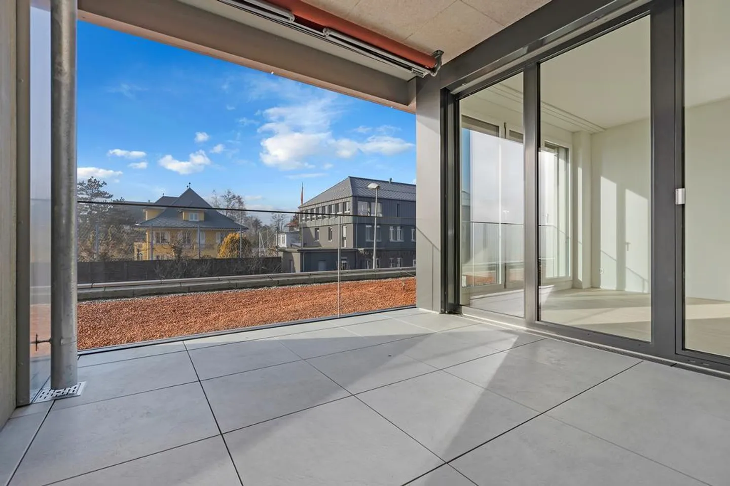 Appartamento moderno di 3,5 stanze con cortile attraente - Foto 7 di 7