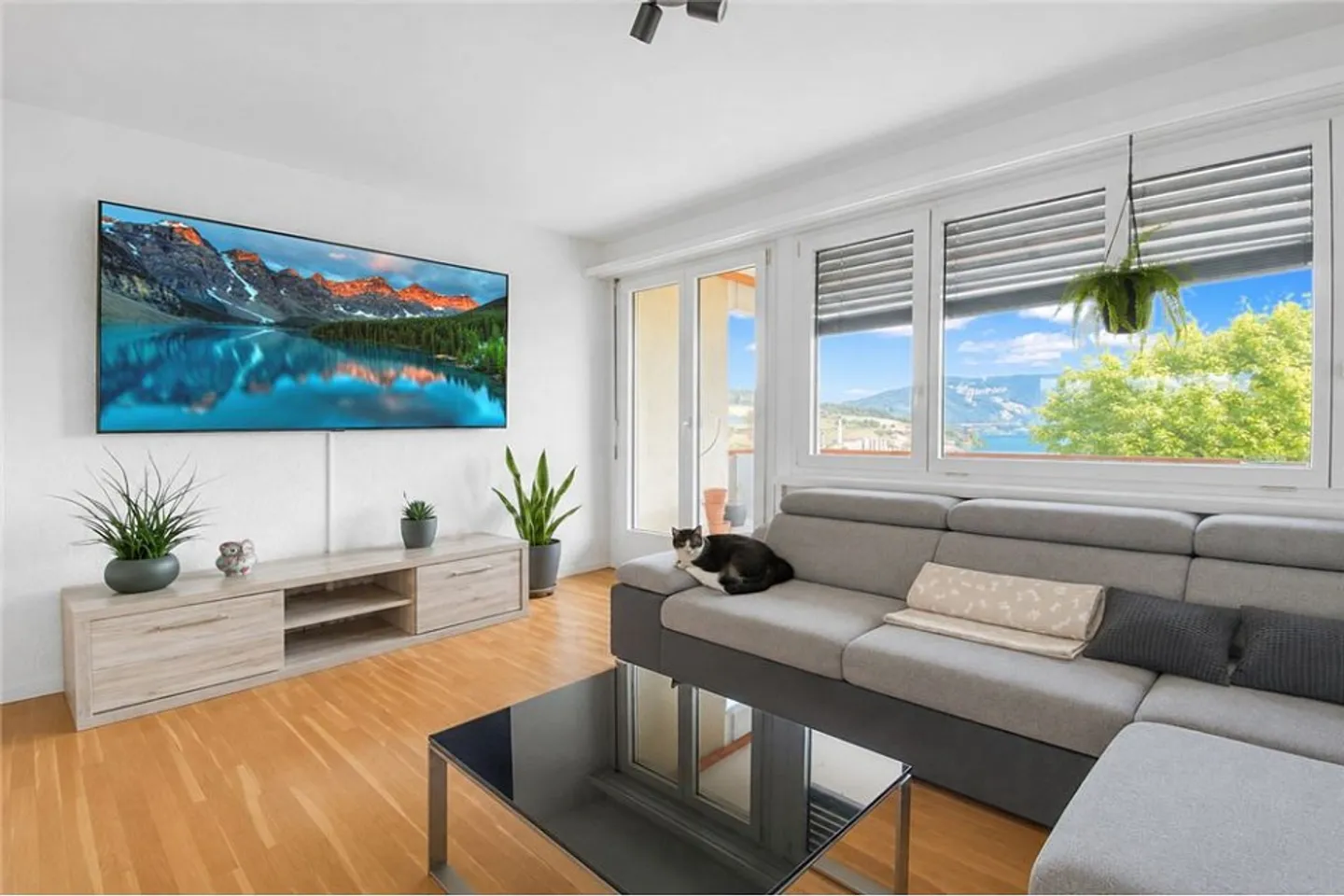 Geräumige Wohnung mit Seesicht - Foto 4 von 13