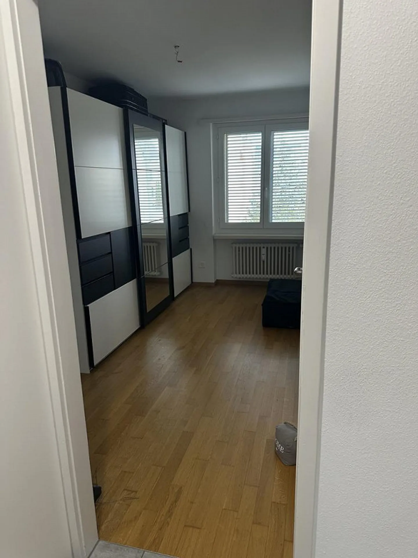 Modern Apartment - Your New Home! - Photo 3 of 9