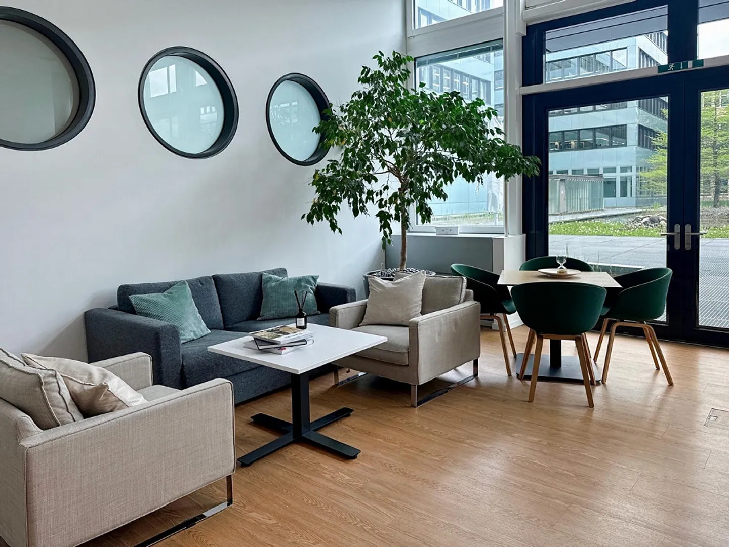 Ottieni uffici open space pronti all'uso per 10 persone presso Regus Dammstrasse - Foto 5 di 7