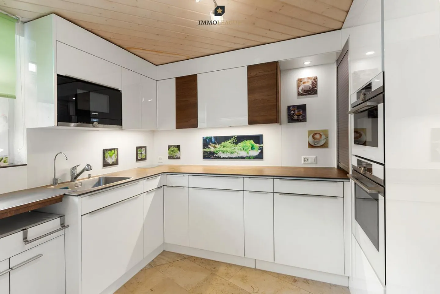 Charmantes Riegelhaus mit Flexibilität - Foto 3 von 10