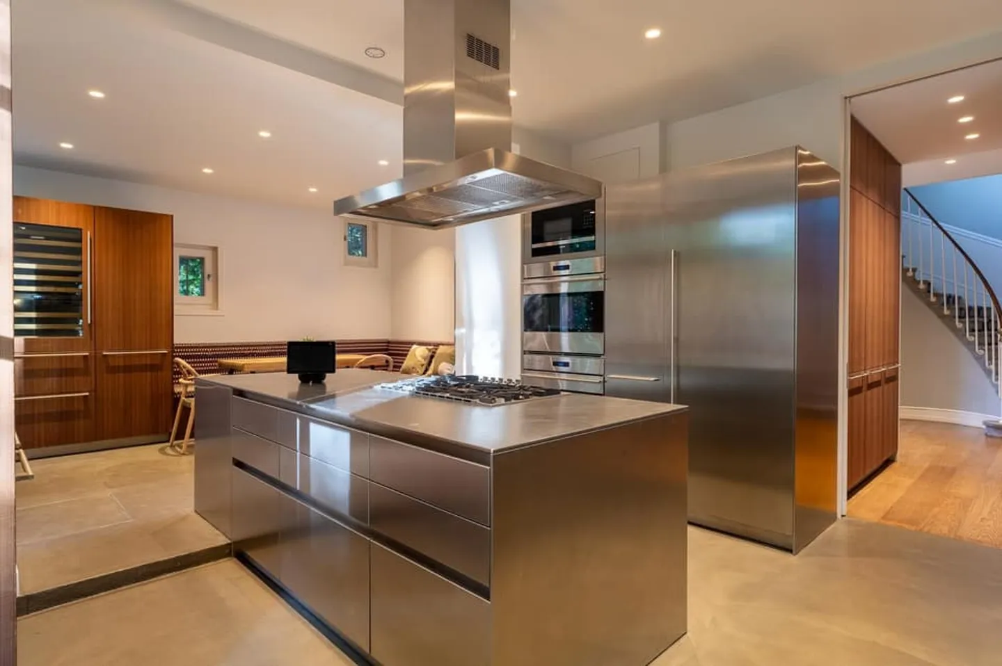 GREENPARK - Large family home near the shores of the lake - Photo 8 of 13