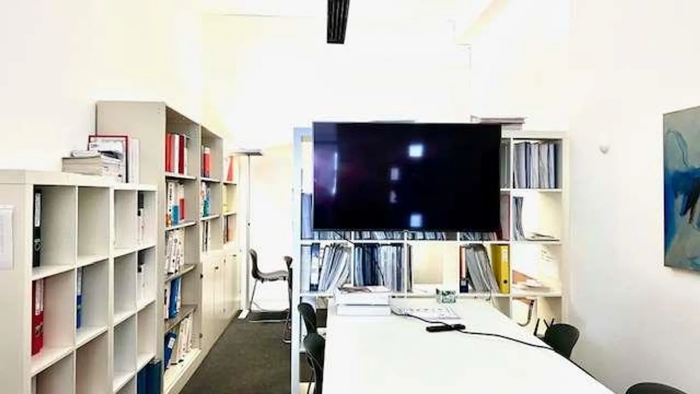 Edificio ad uso misto in vendita - Foto 2 di 10