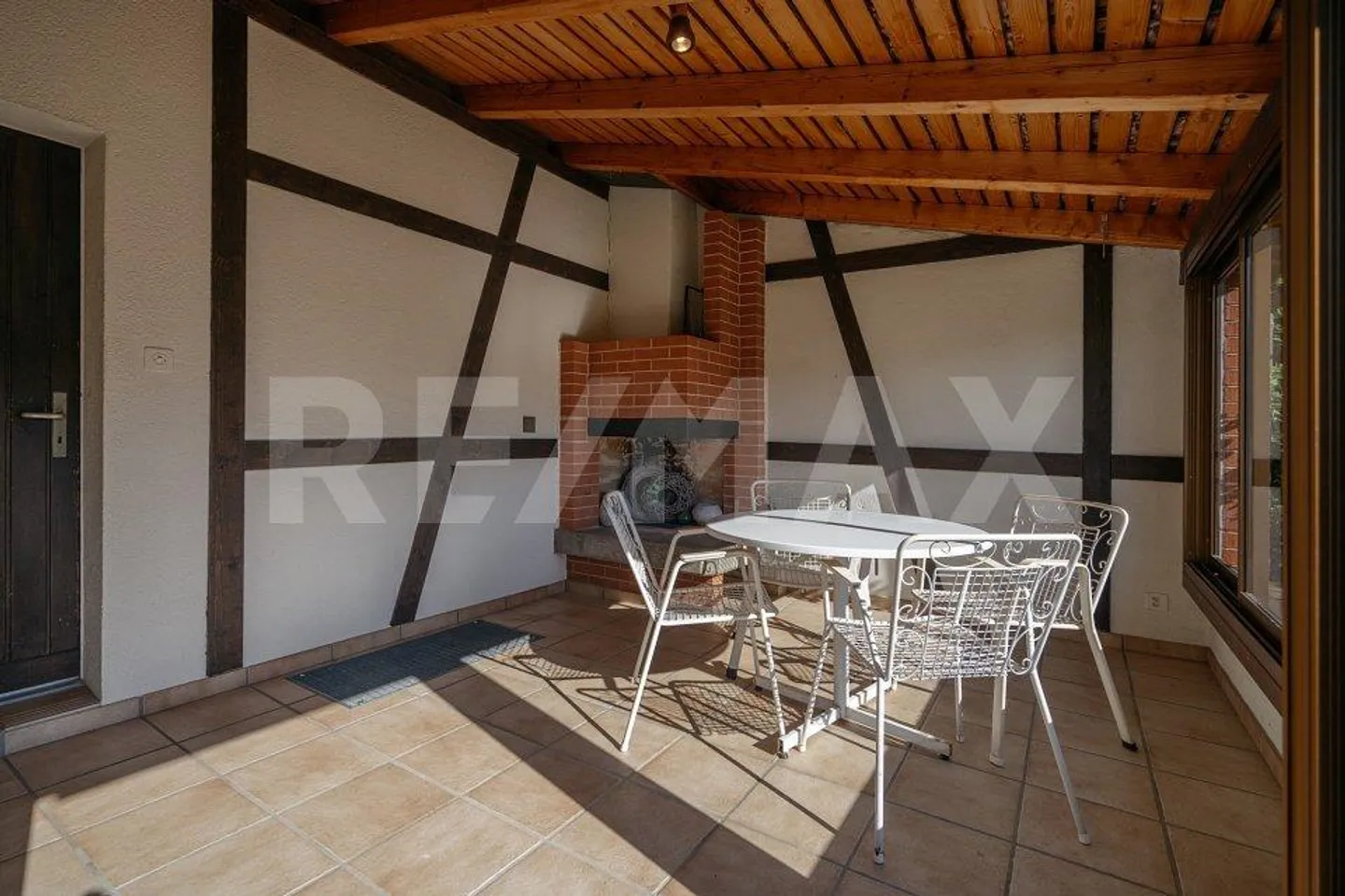 Charmantes Familienhaus mit Garten - Foto 5 von 13