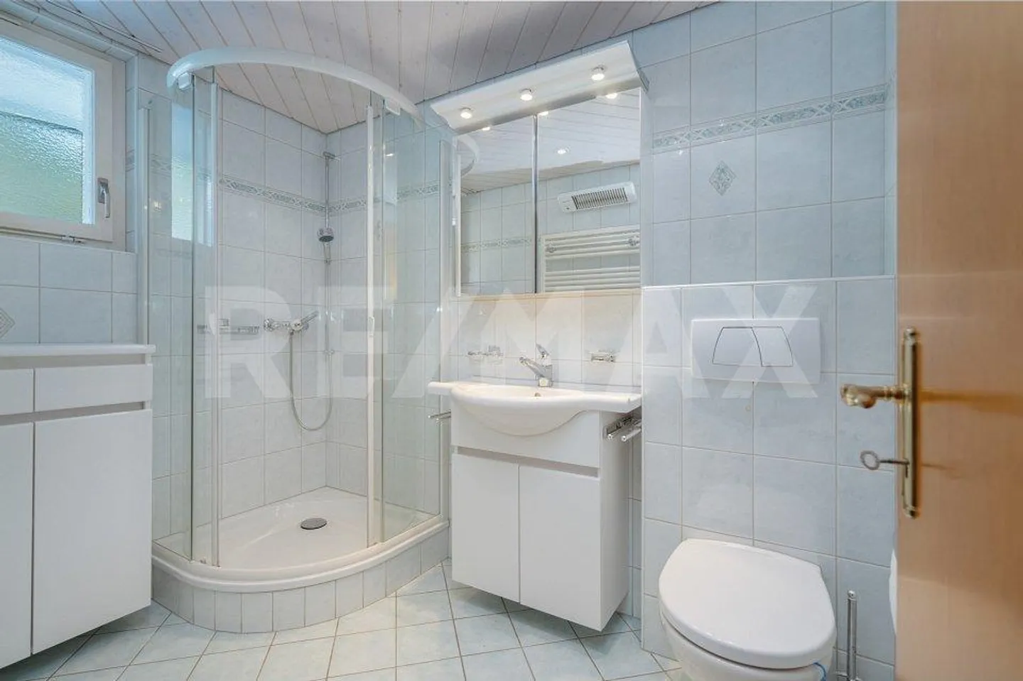 Charmantes Familienhaus mit Garten - Foto 10 von 13