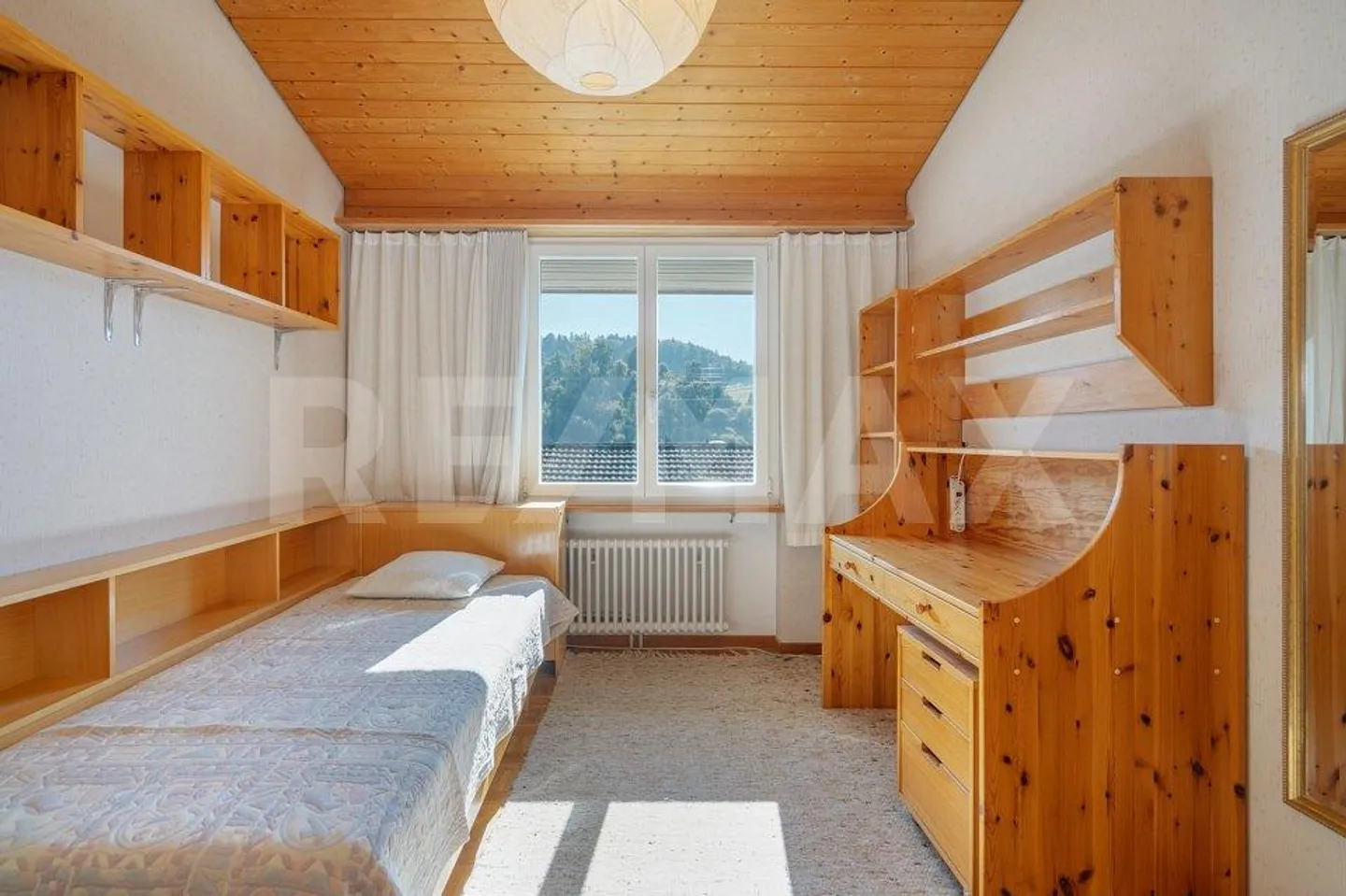 Charmantes Familienhaus mit Garten - Foto 12 von 13