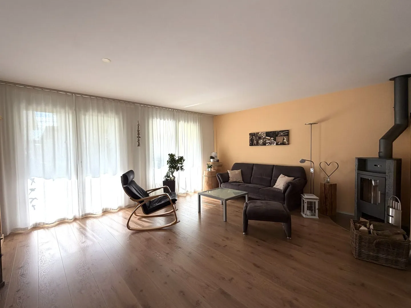Semi-detached house for sale in a prime location - Photo 6 of 21