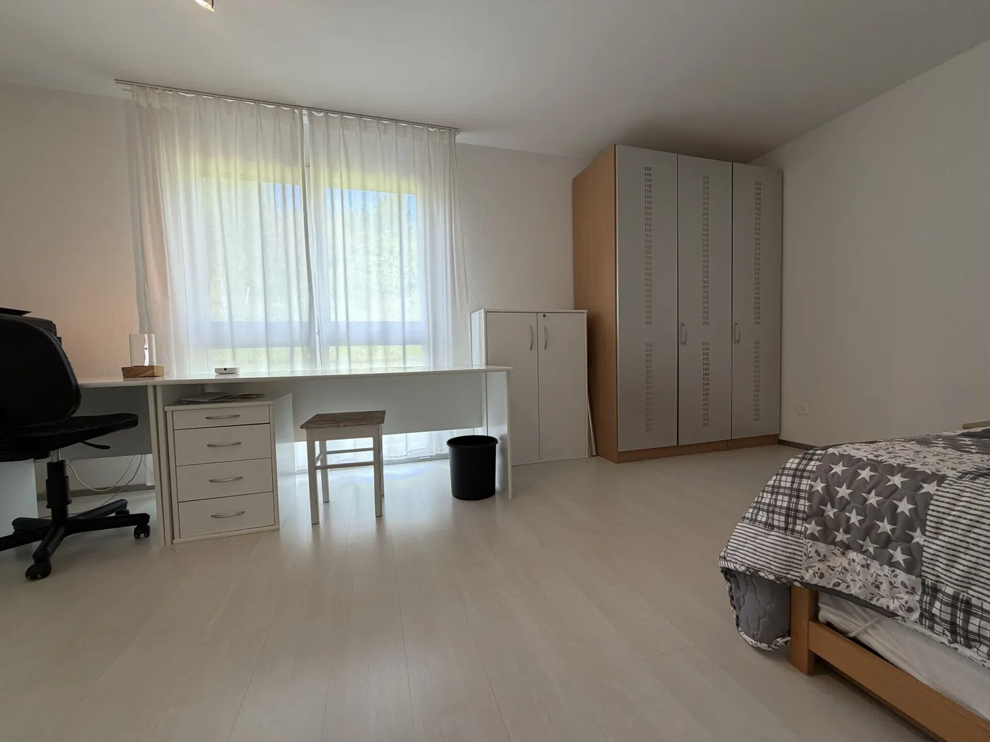 Semi-detached house for sale in a prime location - Photo 11 of 21