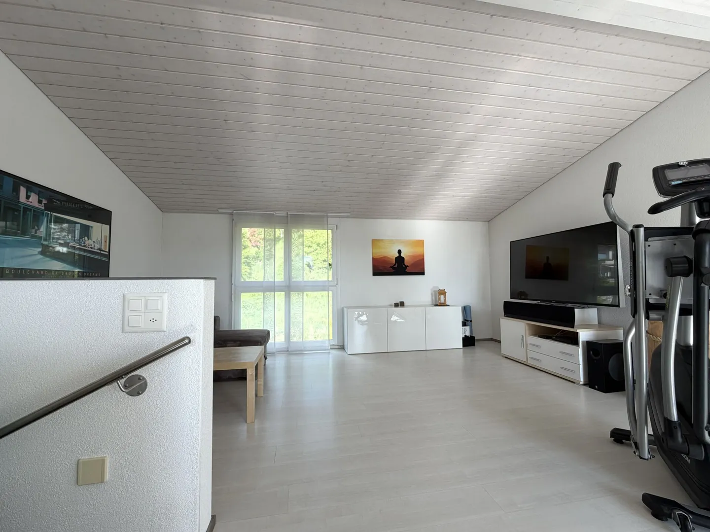 Semi-detached house for sale in a prime location - Photo 12 of 21