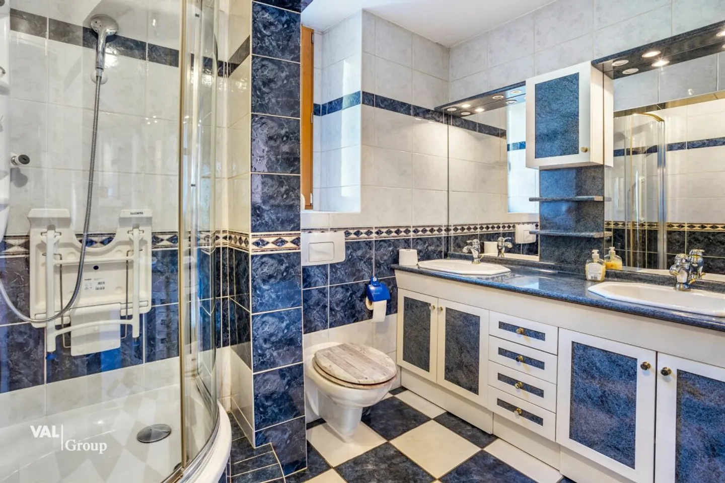 Zwei Apartments + Depot in einem Haus mit 3 Einheiten - Foto 6 von 13