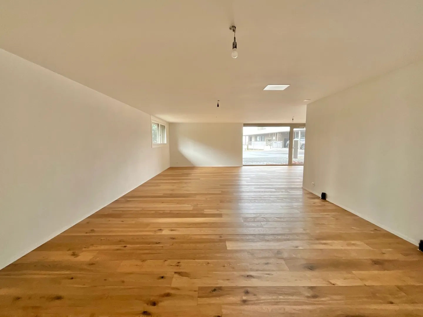 Modernes Gewerbeobjekt in Schötz - Foto 3 von 5