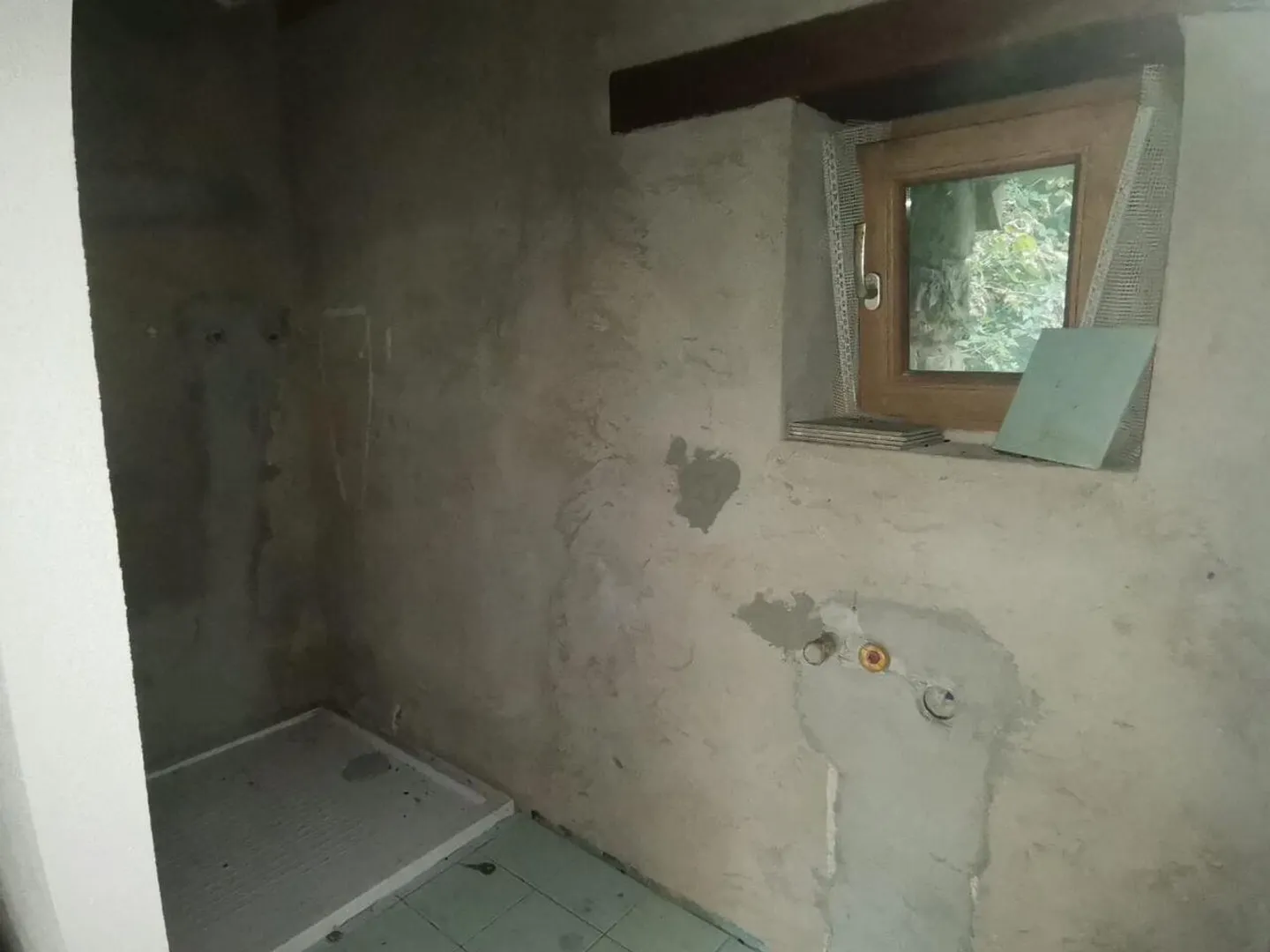 Rustico di 2 locali con terreno ed accesso al fiume - Foto 11 di 13