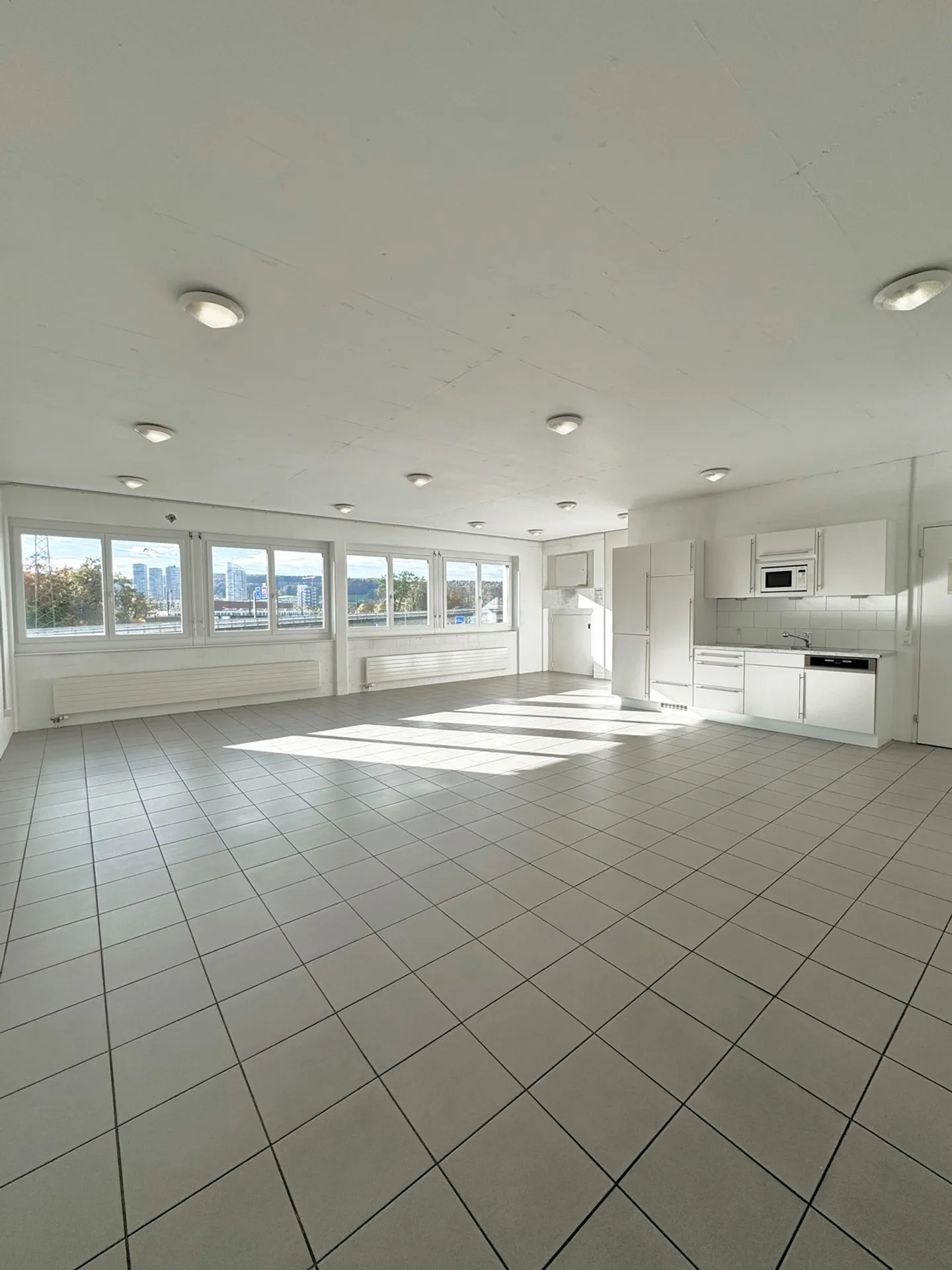 Spazio ufficio in affitto - Foto 5 di 9