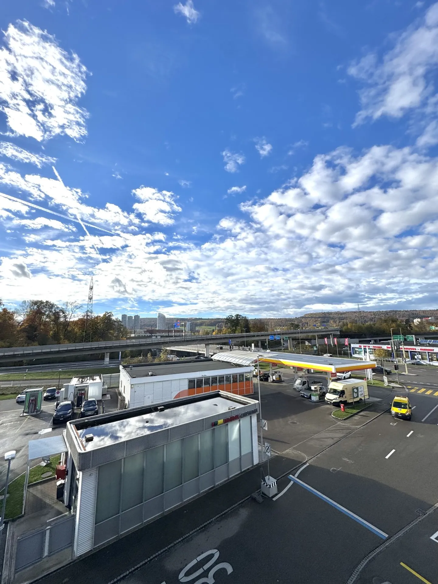 Spazio ufficio in affitto - Foto 1 di 9