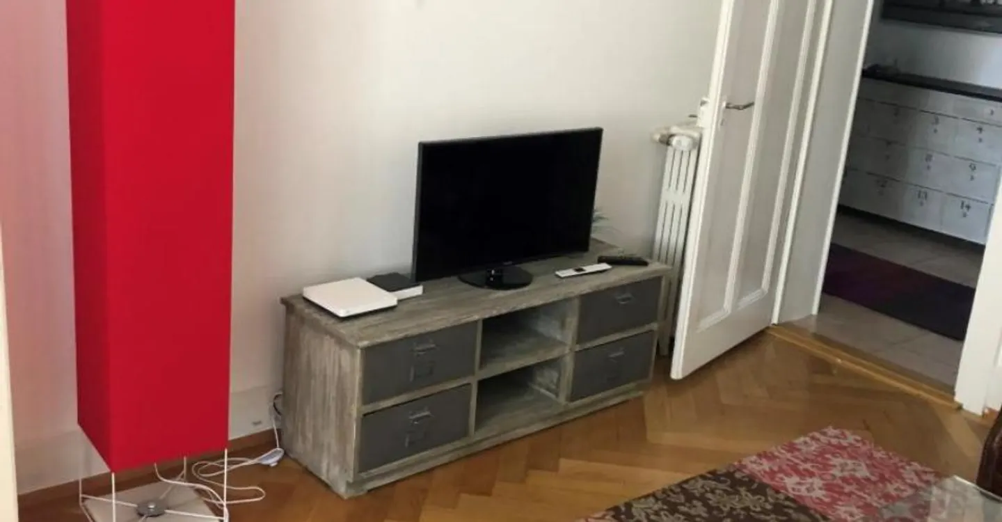 Ref - F13 - Foto 2 von 8
