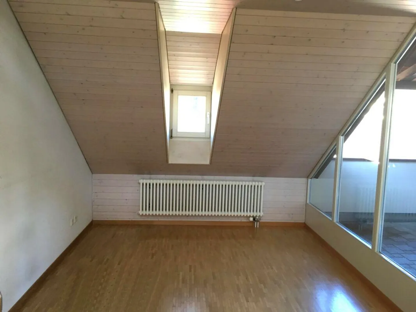 Charmante Maisonette con Balcone e Camino - Foto 5 di 8