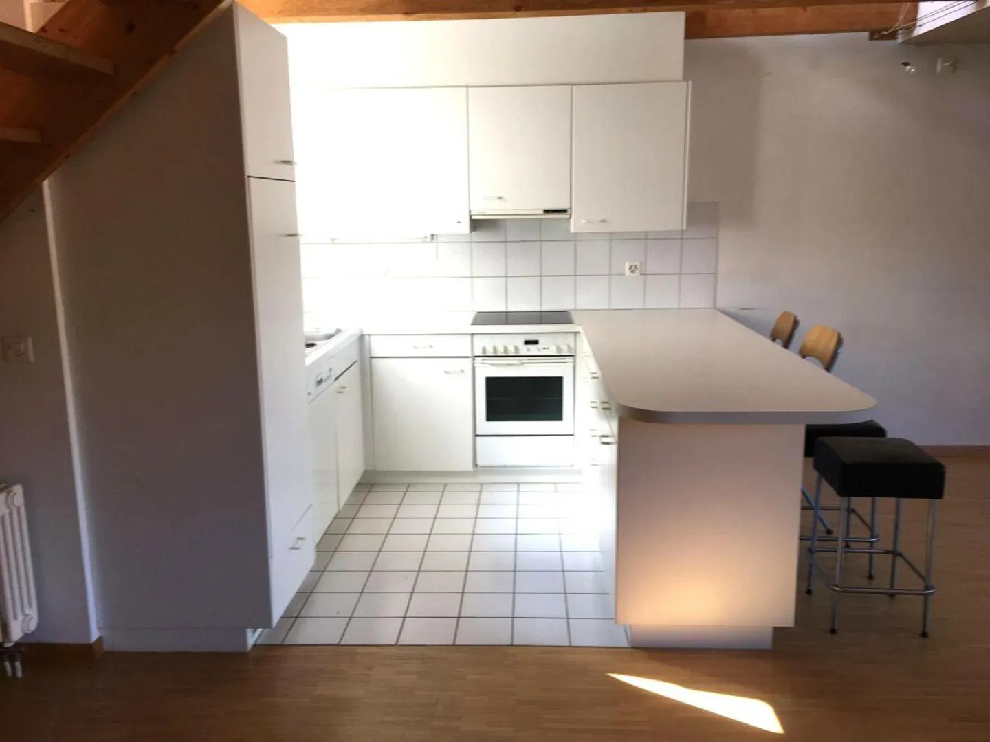 Charmante Maisonette con Balcone e Camino - Foto 3 di 8