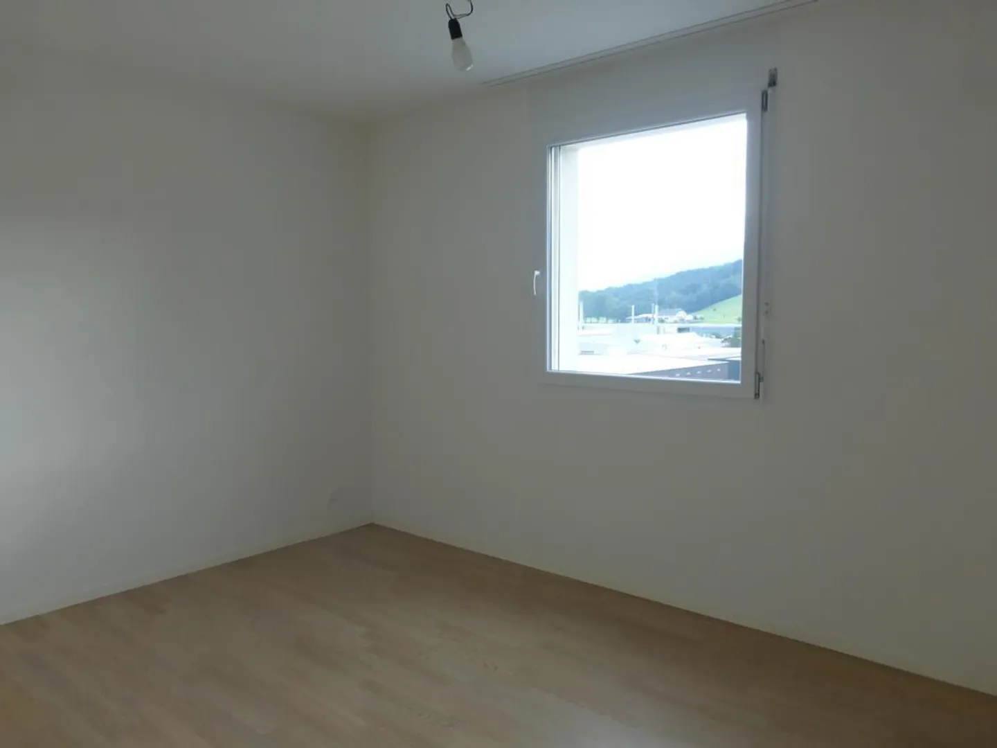 Appartamento 2.5 stanze - Foto 3 di 5