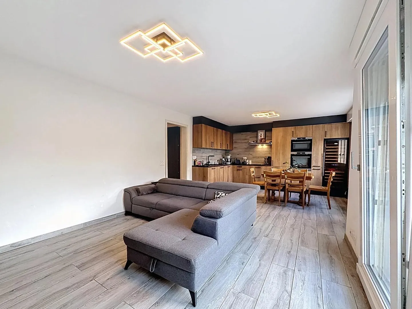 Spacious 4.5-room apartment completely renovated without vis-à-vis - Photo 1 of 7