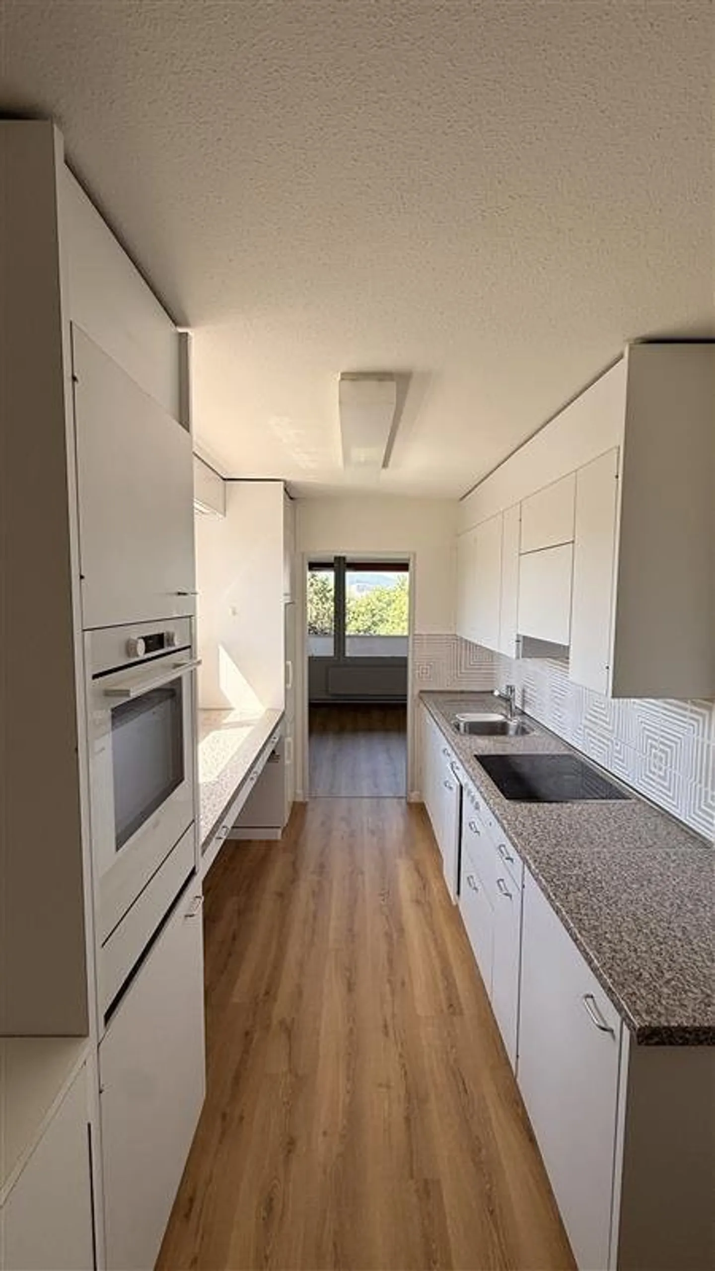 4.5 Room Apartment - Photo 2 of 11
