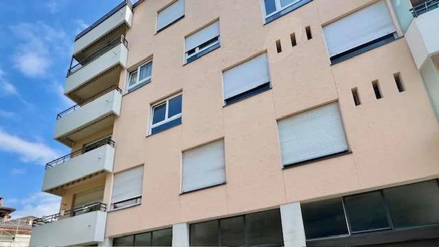 Edificio ad uso misto in vendita - Foto 9 di 10