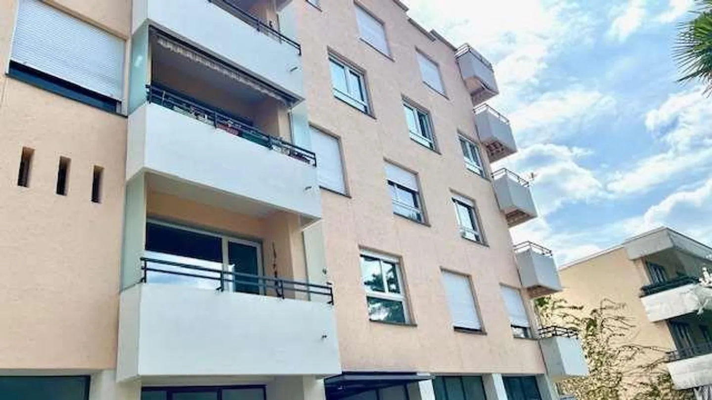 Edificio ad uso misto in vendita - Foto 8 di 10