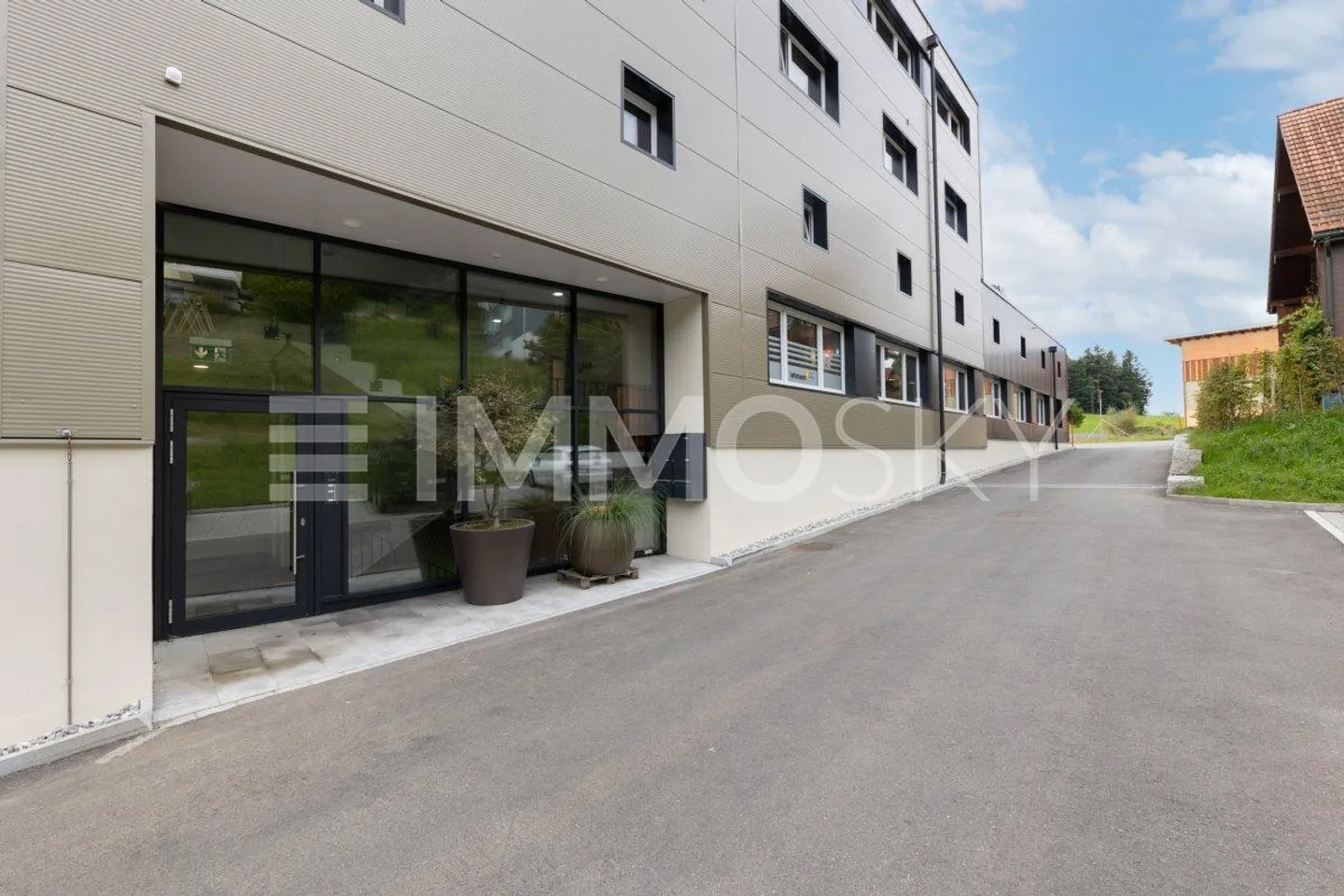 Spazio Ufficio Grezzo in Nuovo Edificio - Foto 4 di 5