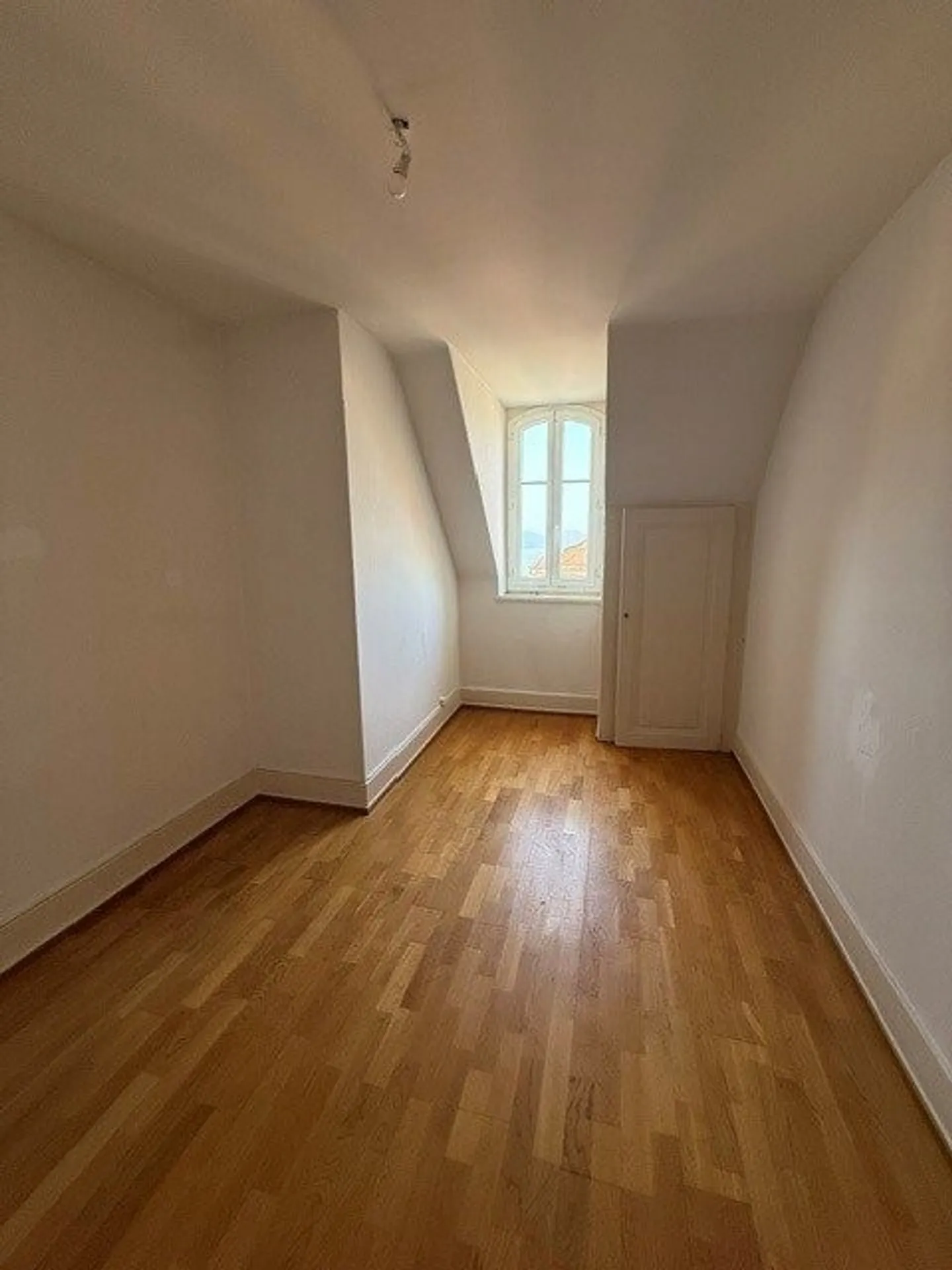 Appartement Charmant avec Cachet - Photo 4 sur 8