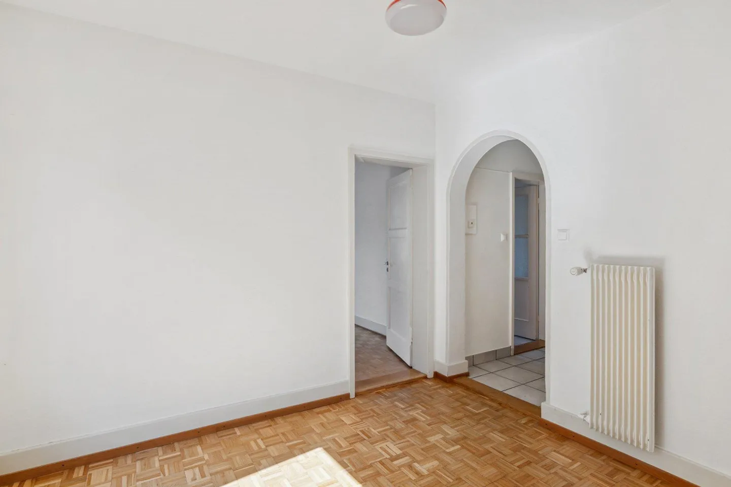 Appartement Charmant Près du Centre - Photo 6 sur 7