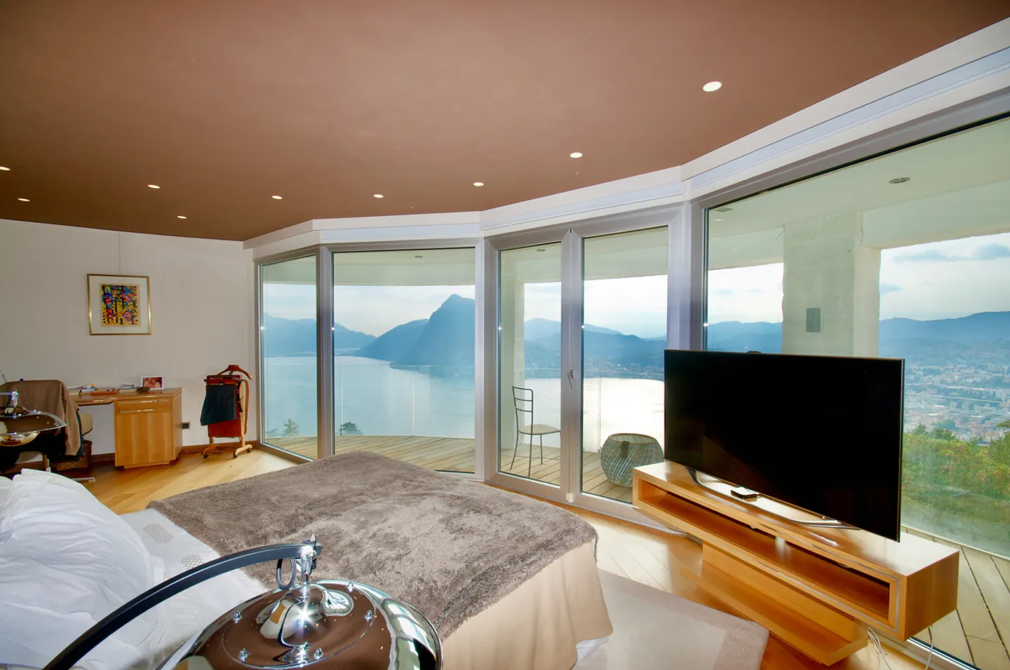 «Modernes Luxus-Duplex-Penthouse mit atemberaubendem Blick auf den Luganersee» - Foto 6 von 18