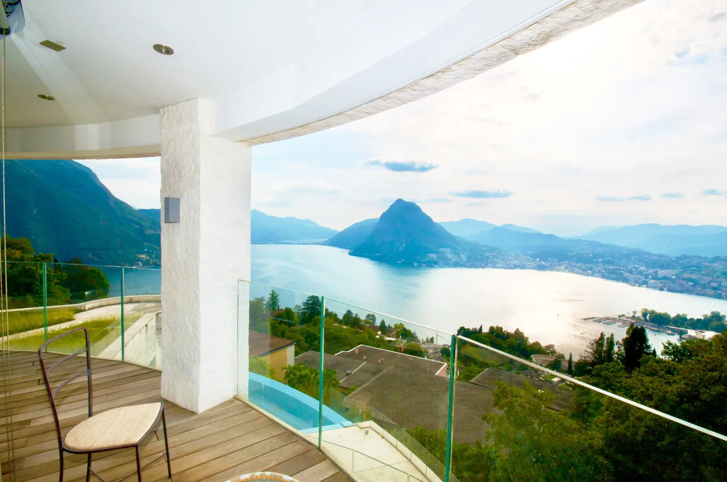 «Modernes Luxus-Duplex-Penthouse mit atemberaubendem Blick auf den Luganersee» - Foto 8 von 18