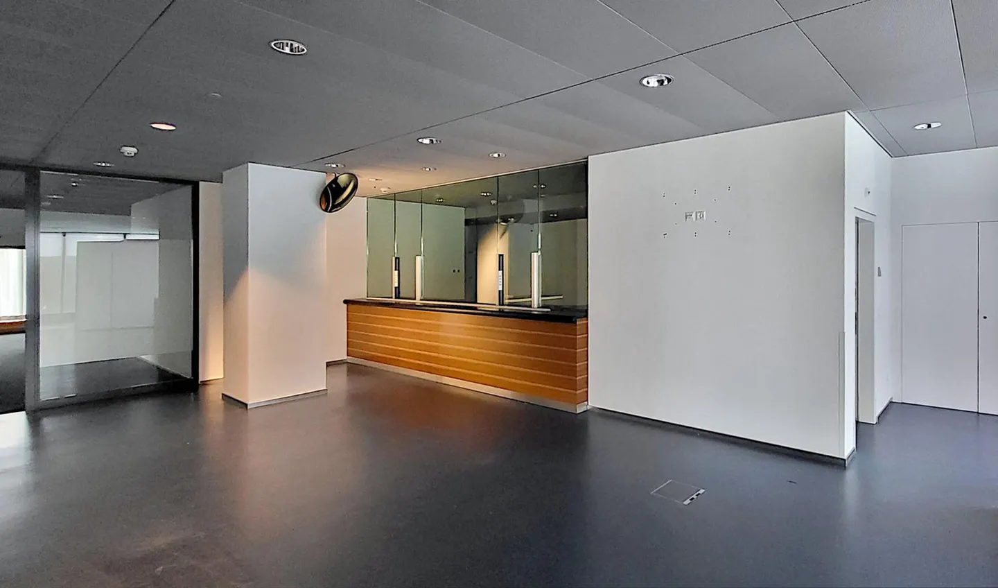 Shop/service area on the ground floor - 312 m2 in Wetzikon? - Photo 5 of 8