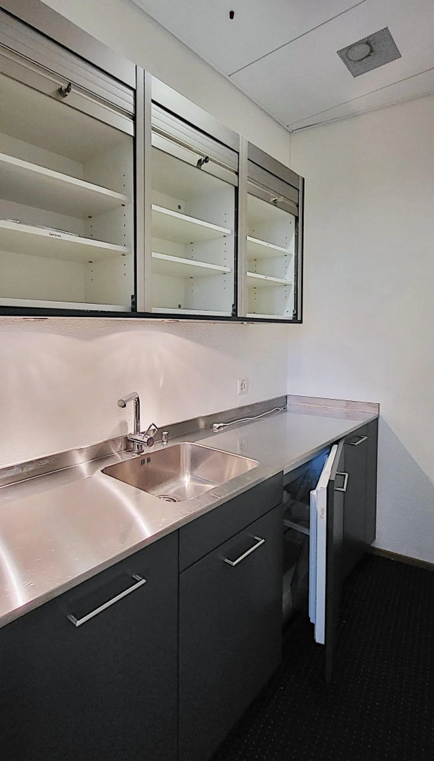 Shop/service area on the ground floor - 312 m2 in Wetzikon? - Photo 7 of 8