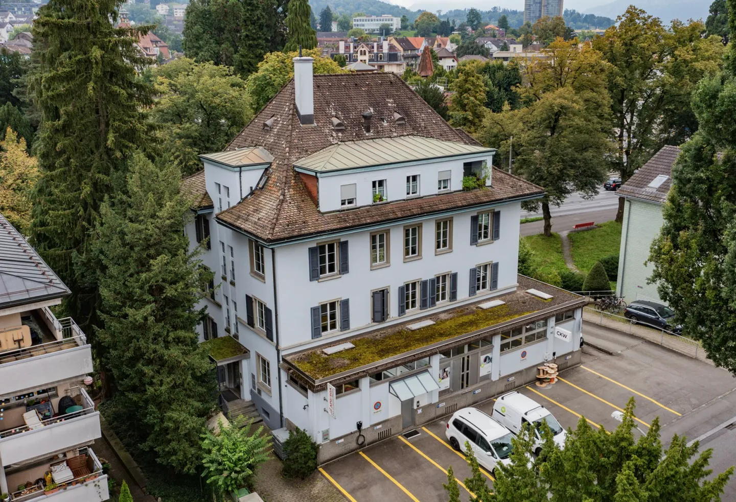 Your office space with optimal connections and urban environment - Photo 1 of 8