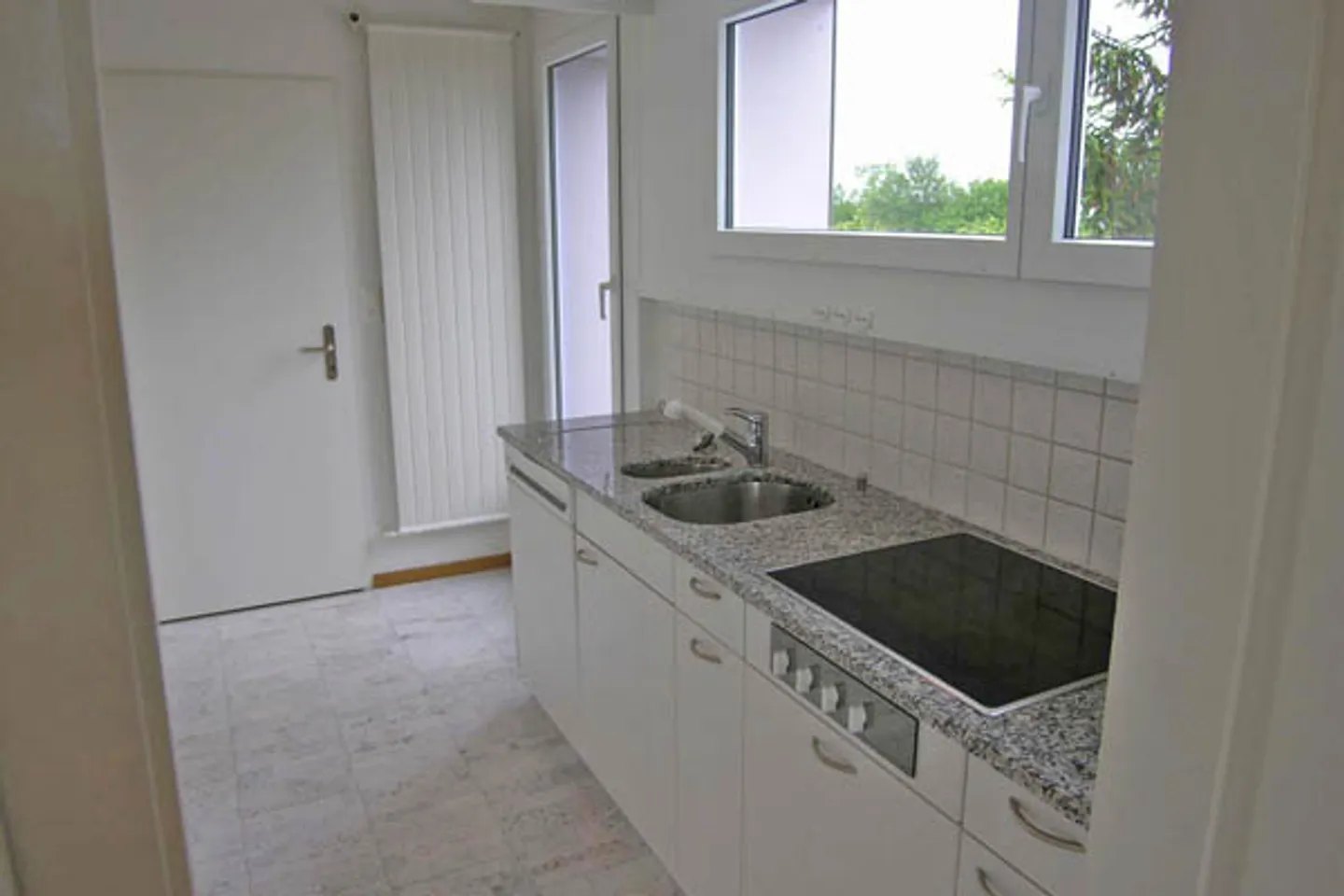 Appartamento in affitto - Foto 3 di 10