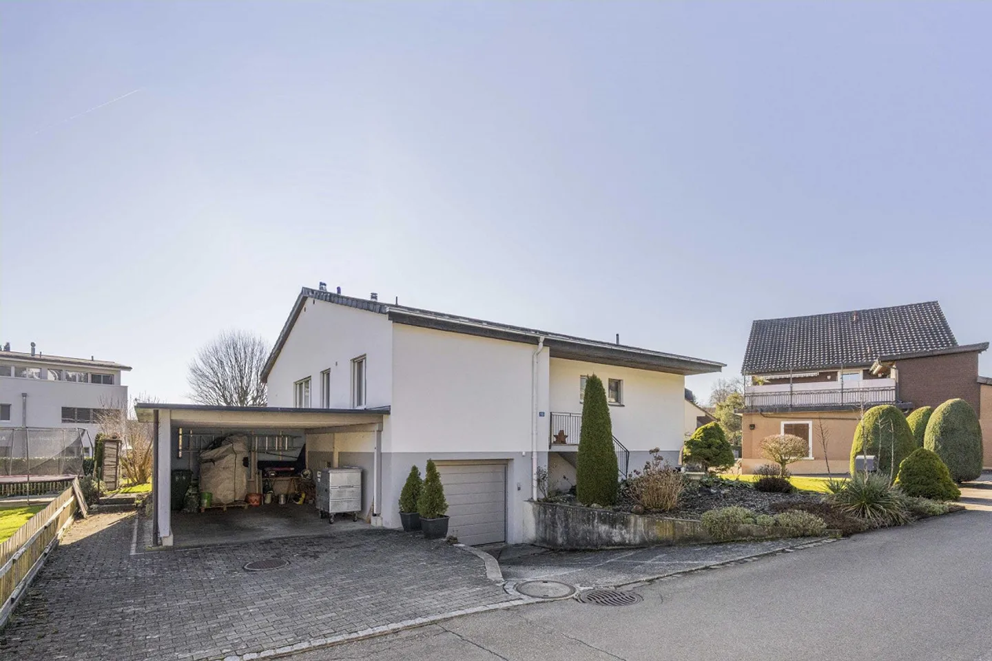 Single-family home with garden idyll - Photo 2 of 13