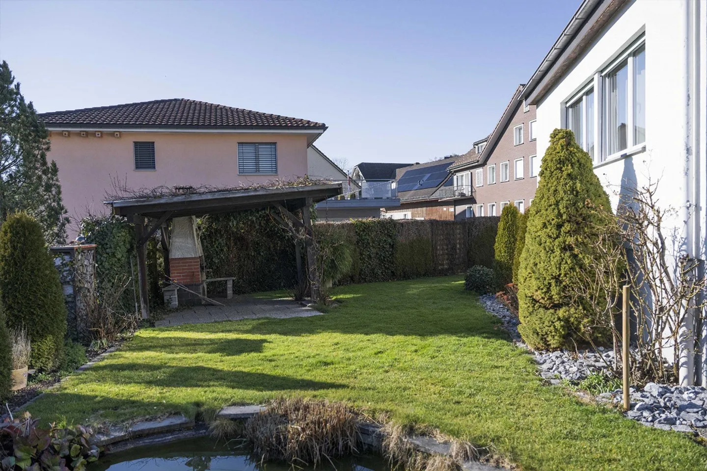 Single-family home with garden idyll - Photo 4 of 13