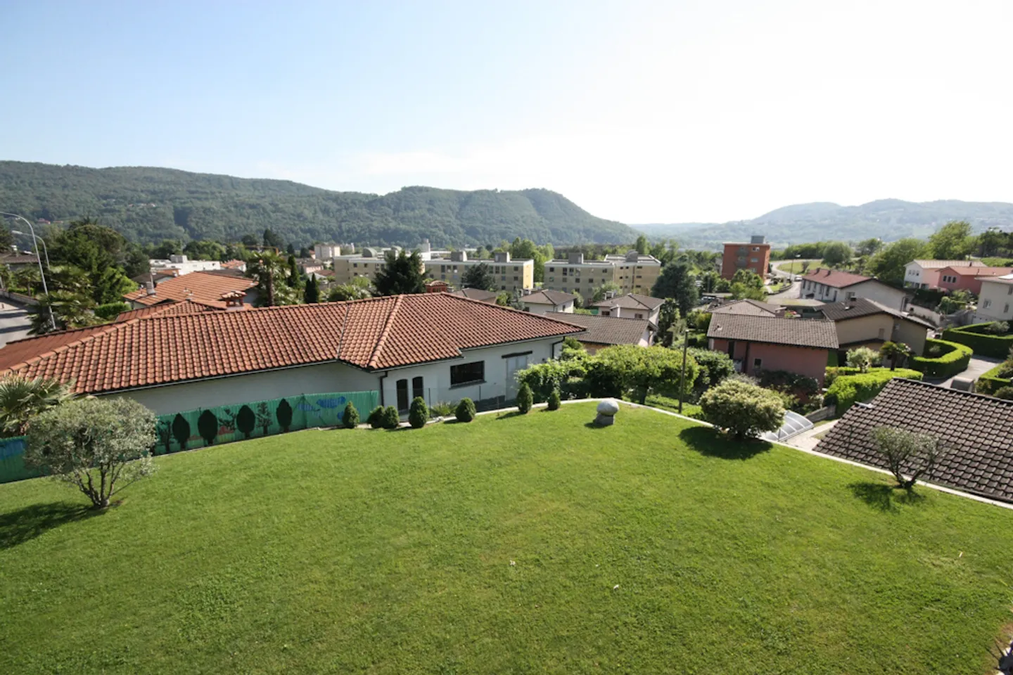 Villa élégante dans un emplacement calme et ensoleillé - Photo 7 sur 10
