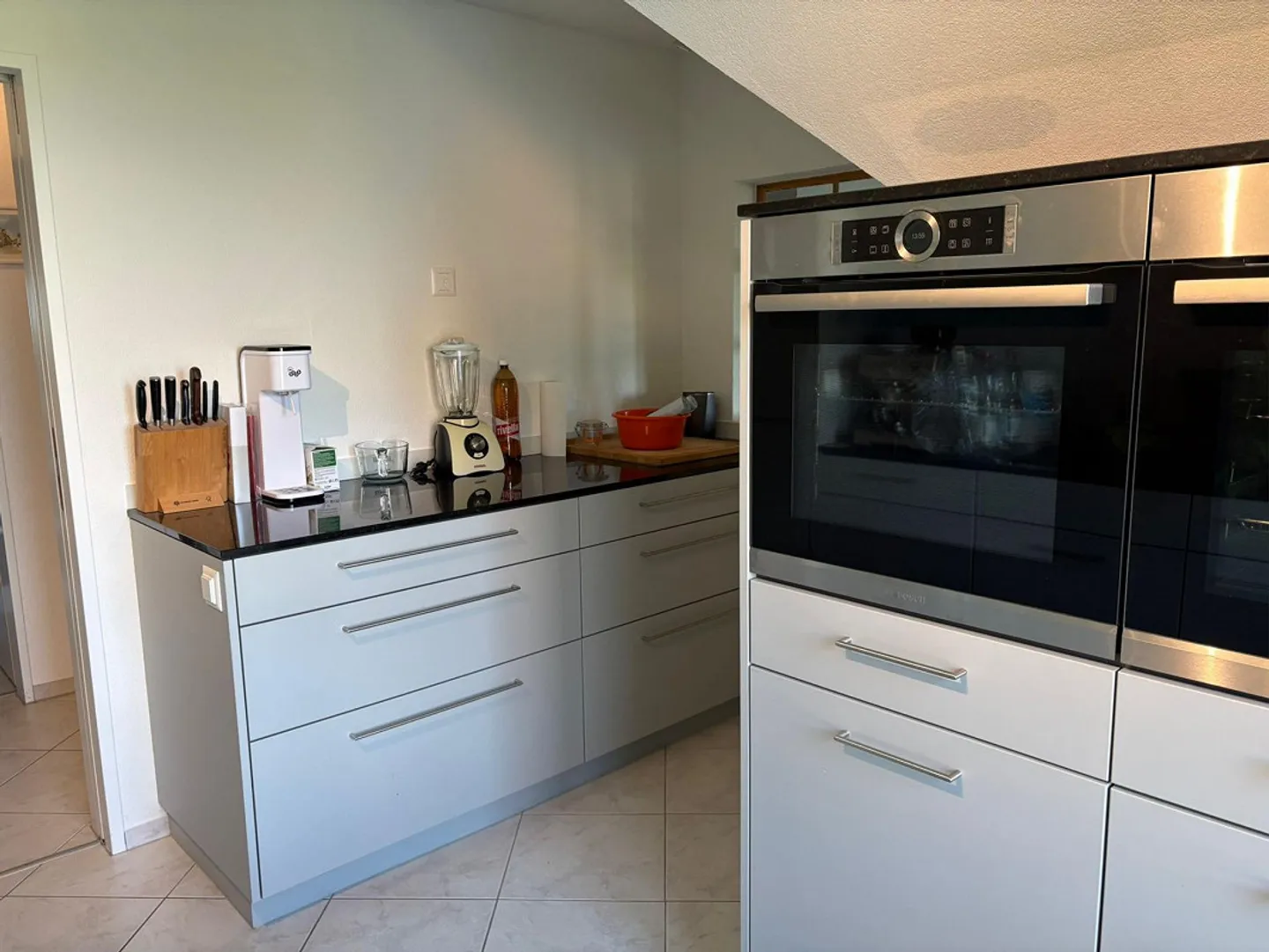 Well-maintained 5.5-room maisonette apartment with lake view - Photo 4 of 17