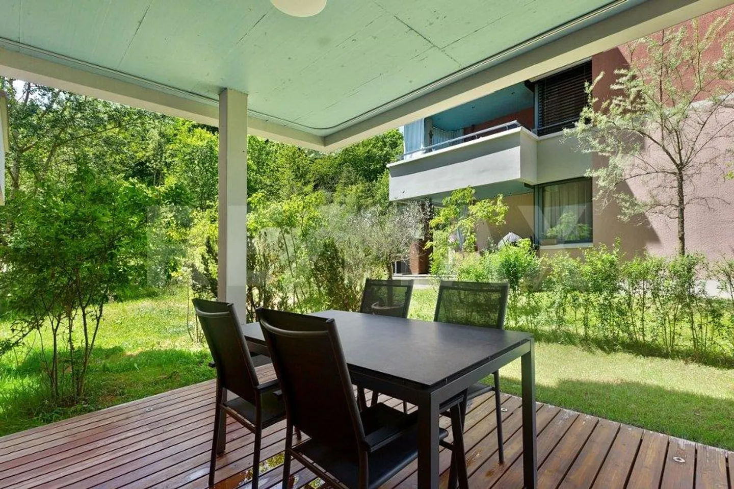 Appartamento giardino 3.5 camere elegante con alta qualità abitativa - Foto 11 di 13