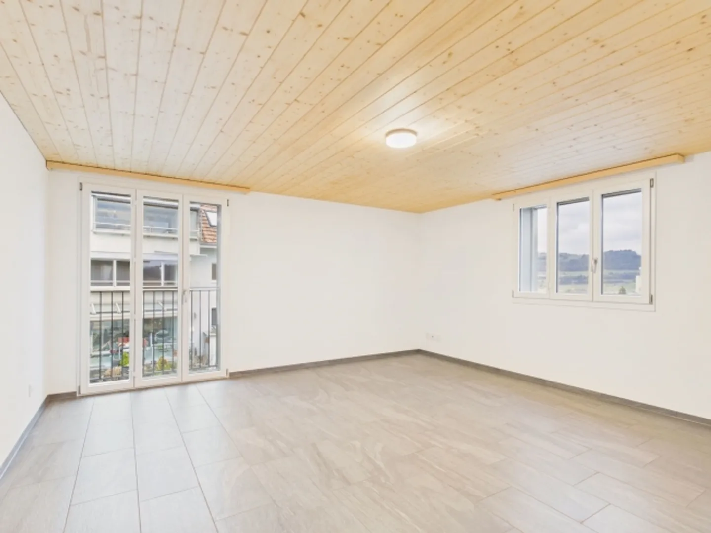 New 6-room apartment in Thurnen - Photo 5 of 13