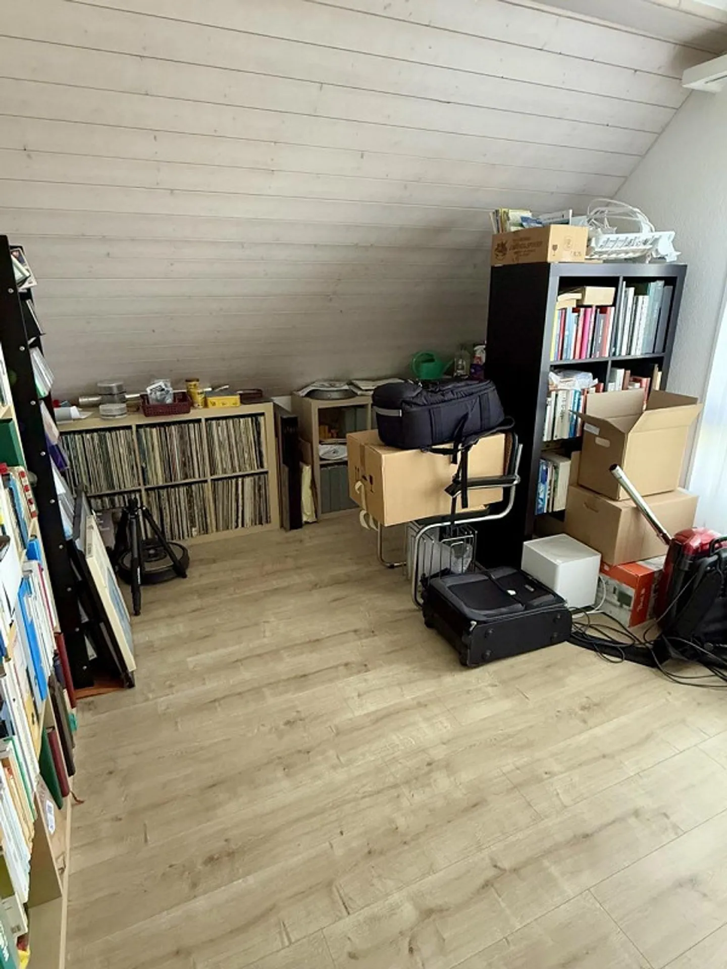 Well-maintained 5.5-room maisonette apartment with lake view - Photo 8 of 17