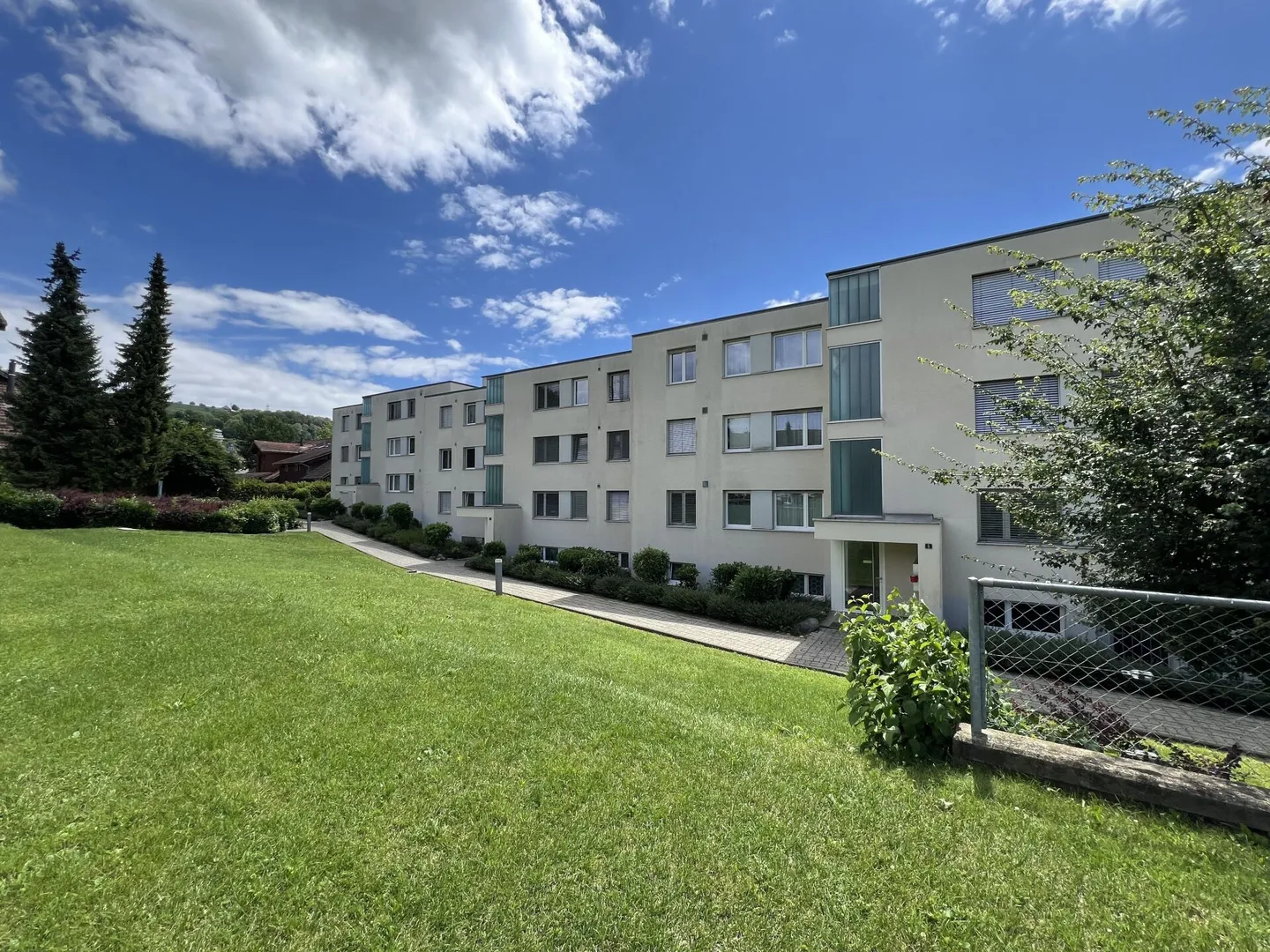 Appartement lumineux et charmant de 3,5 pièces à Geuensee - Photo 9 sur 11