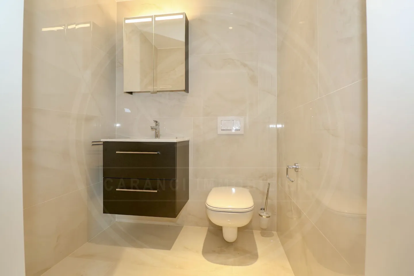 Modern Living on Two Levels - 2.5-Room Maisonette Apartment with Charm - Photo 5 of 12