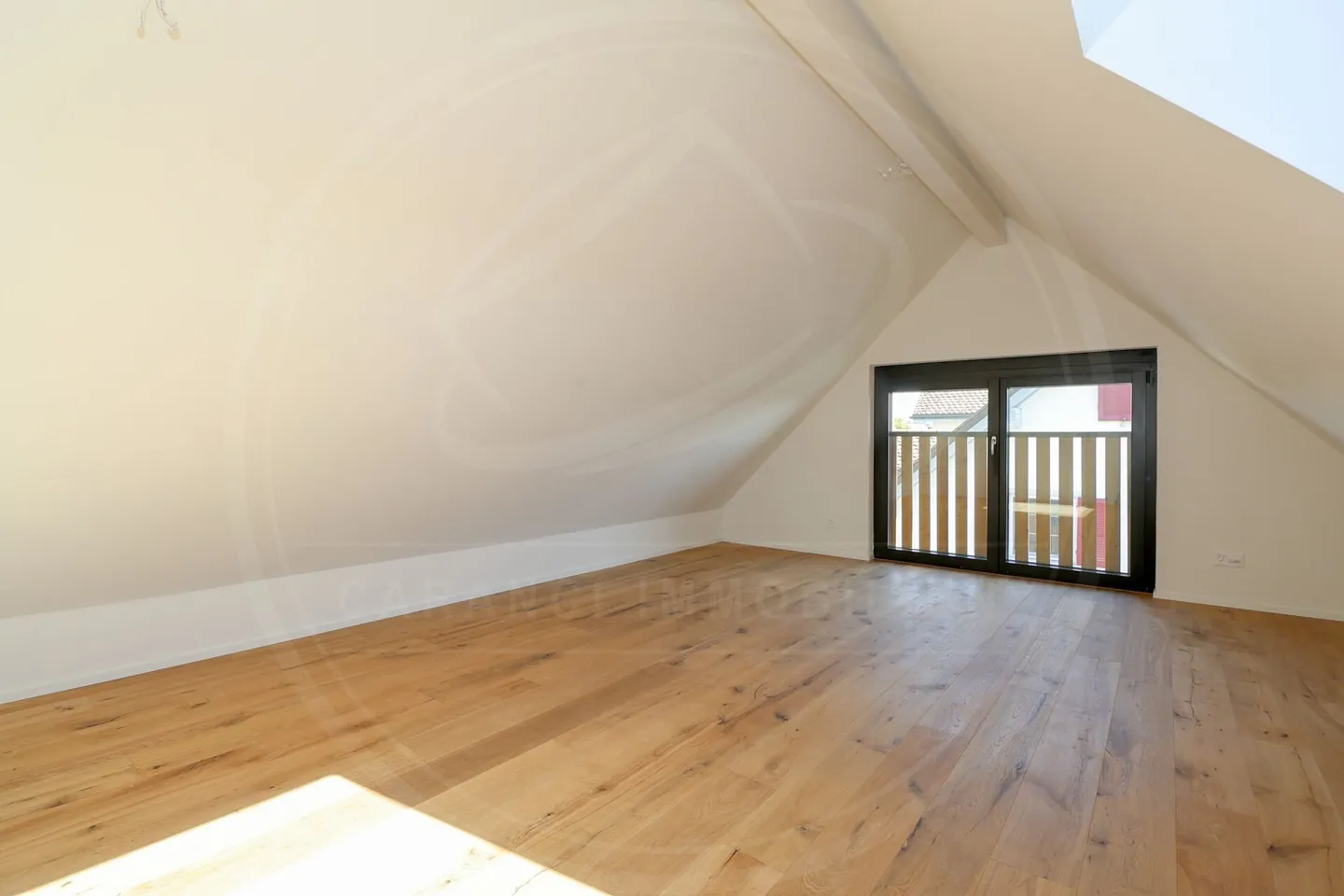 Modern Living on Two Levels - 2.5-Room Maisonette Apartment with Charm - Photo 9 of 12