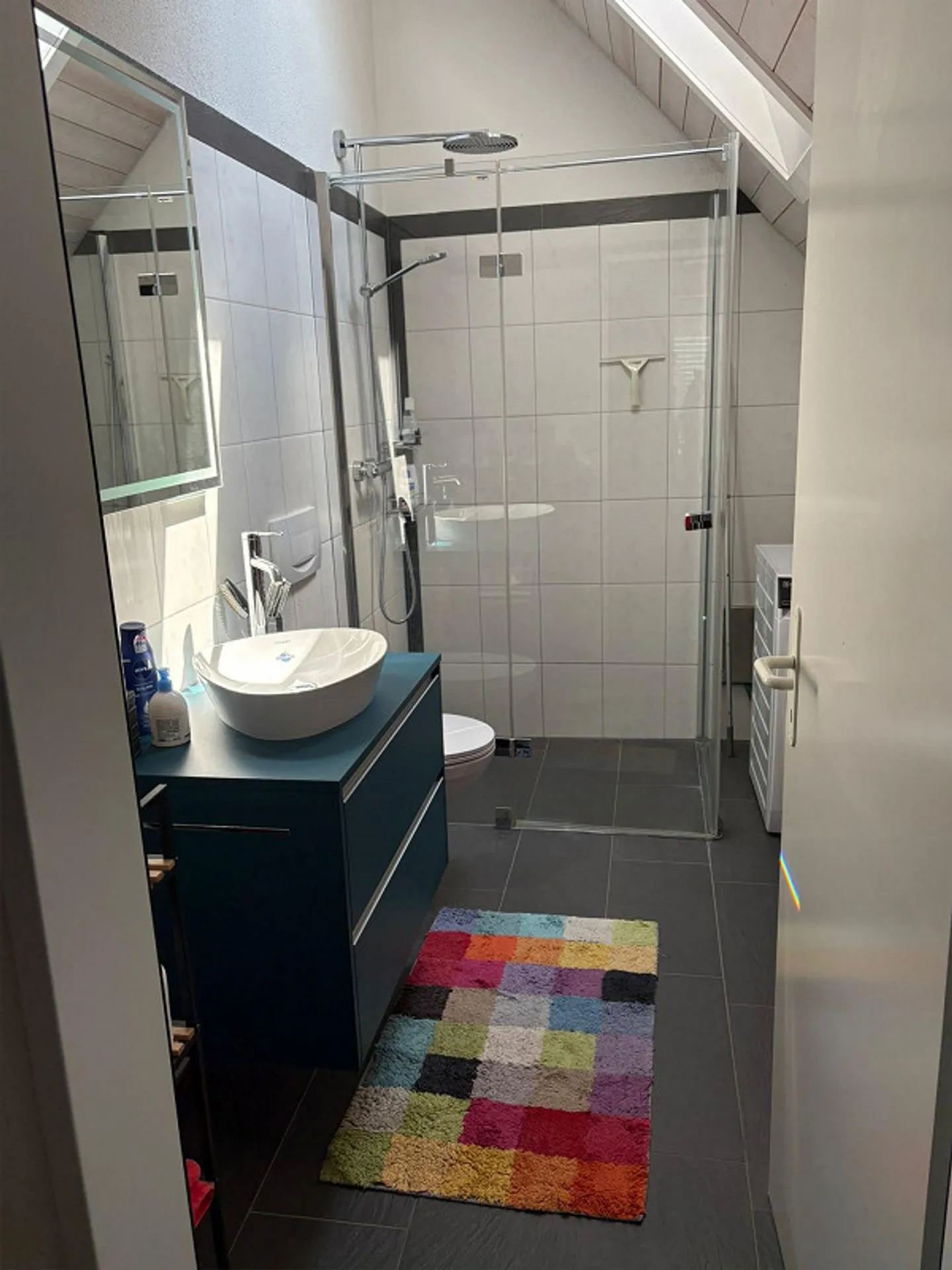 Well-maintained 5.5-room maisonette apartment with lake view - Photo 15 of 17