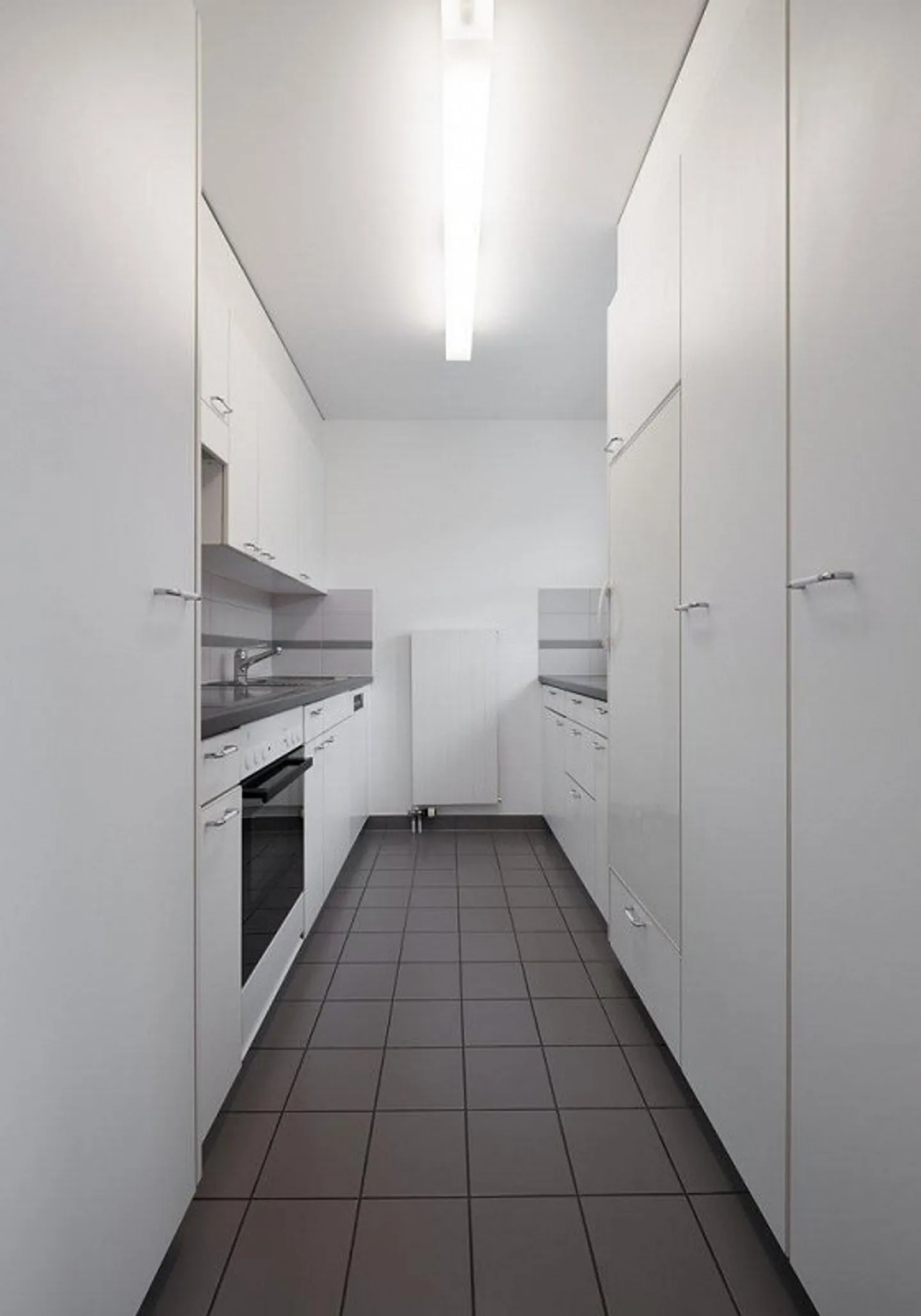 Appartamento con giardino e area salotto - Foto 3 di 10