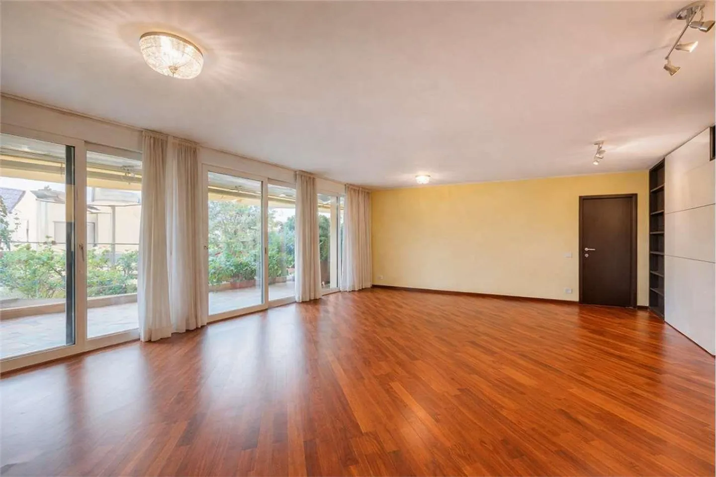 Eleganza, spazio e luce nella prestigiosa Residenza Nautilus - Foto 4 di 13